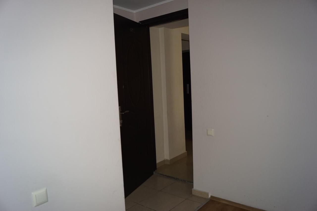 Iar Hotel Batumi Esterno foto