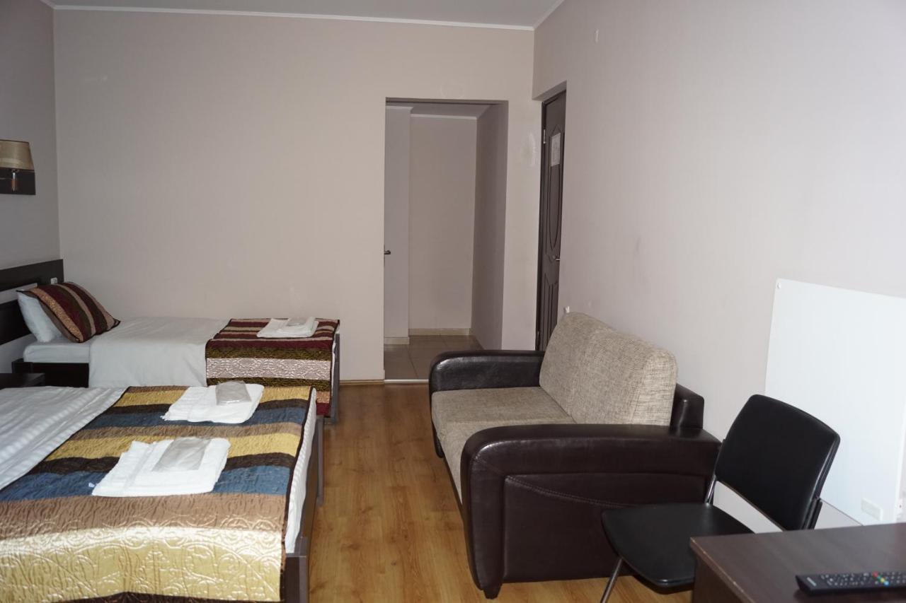 Iar Hotel Batumi Esterno foto